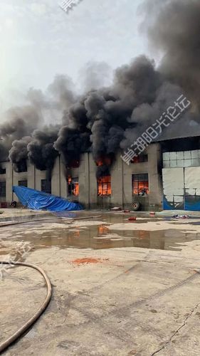 宁乡建厂房起火
